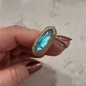 Kendra Scott - Arielle style - London Blue stone with Gold mounting - Size 7